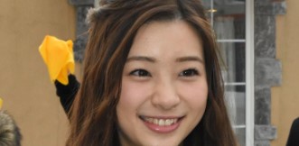 足立梨花