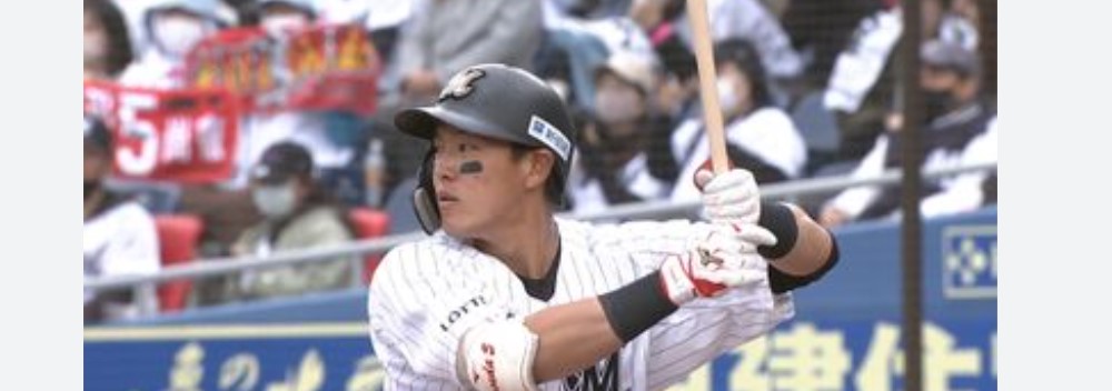 バットを振る安田尚憲